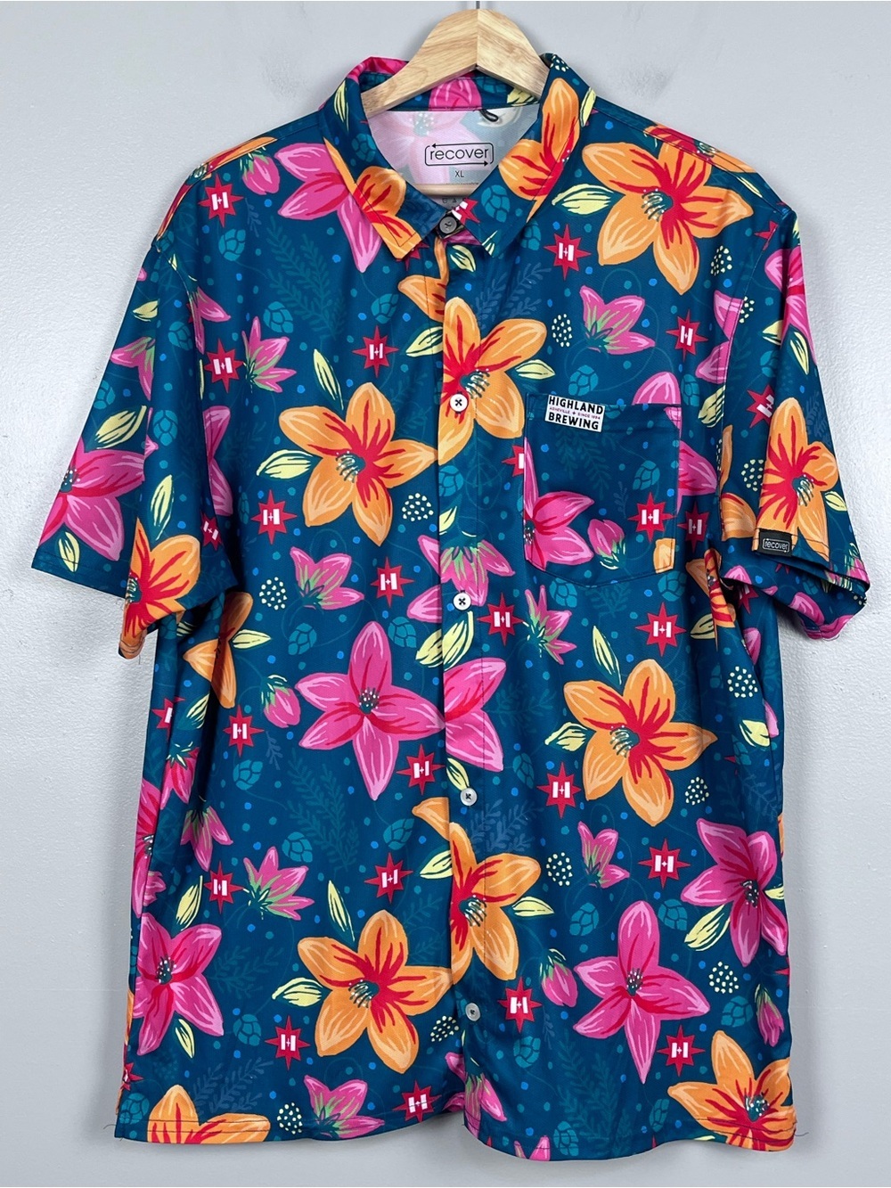 Highland Brewing Men's Floral Hawaiian AOP Logo Button Down Shirt Size XL; Beer
